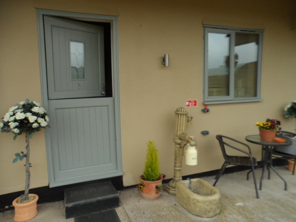 The Stables - Deer Park Farm Bed & Breakfast Solihull Room photo